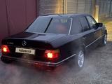 Mercedes-Benz E 260 1992 года за 1 400 000 тг. в Тараз
