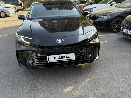 Toyota Camry 2025 года за 21 800 000 тг. в Алматы – фото 2