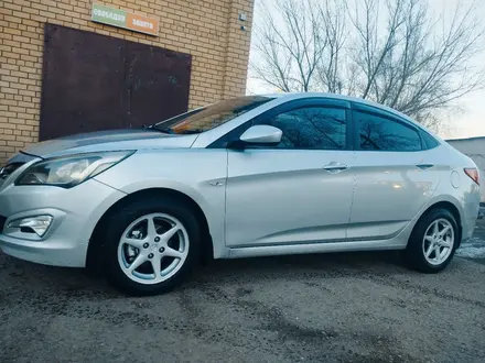 Hyundai Accent 2014 года за 5 600 000 тг. в Семей – фото 2