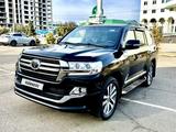 Toyota Land Cruiser 2018 года за 33 200 000 тг. в Алматы