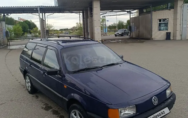 Volkswagen Passat 1992 годаүшін1 300 000 тг. в Караганда