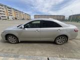 Toyota Camry 2010 года за 7 050 000 тг. в Кульсары – фото 2