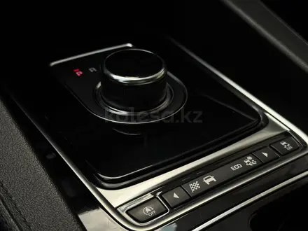 Jaguar F-Pace 2018 года за 16 800 000 тг. в Алматы – фото 12