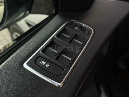 Jaguar F-Pace 2018 года за 16 800 000 тг. в Алматы – фото 16
