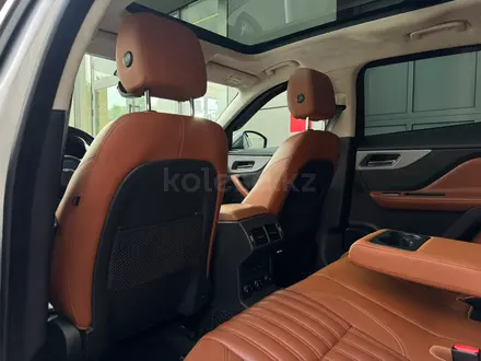 Jaguar F-Pace 2018 года за 16 800 000 тг. в Алматы – фото 17