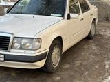 Mercedes-Benz E 260 1992 годаfor2 190 000 тг. в Алматы