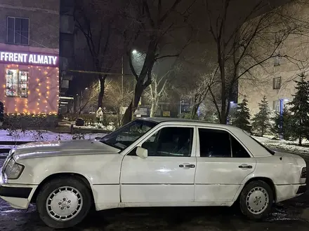 Mercedes-Benz E 260 1992 года за 2 490 000 тг. в Алматы – фото 9