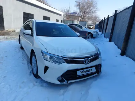 Toyota Camry 2014 года за 11 600 000 тг. в Актобе – фото 12