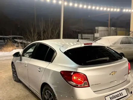 Chevrolet Cruze 2012 года за 3 750 000 тг. в Уральск – фото 8