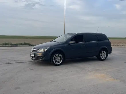 Opel Astra 2011 года за 3 800 000 тг. в Шымкент