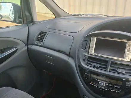 Toyota Estima 2003 года за 4 500 000 тг. в Алматы – фото 12
