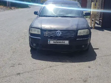 Volkswagen Passat 2002 года за 1 800 000 тг. в Талдыкорган – фото 3