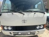 Toyota  Coaster 2001 годаүшін7 500 000 тг. в Актау