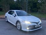 Toyota Camry 2018 годаүшін14 500 000 тг. в Шымкент – фото 2