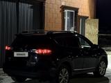 Toyota RAV4 2015 года за 9 500 000 тг. в Актау