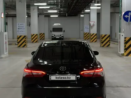 Toyota Camry 2019 года за 13 500 000 тг. в Караганда – фото 30