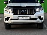 Toyota Land Cruiser Prado 2020 годаүшін26 500 000 тг. в Актобе – фото 3