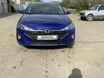 Hyundai Elantra 2019 года за 8 050 000 тг. в Уральск – фото 11