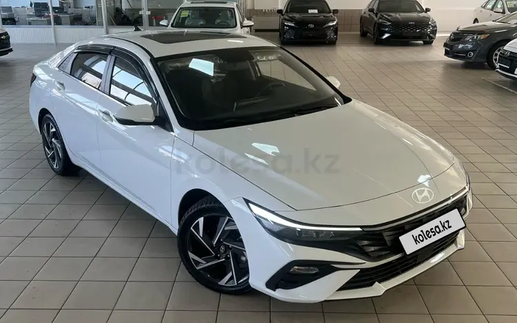 Hyundai Elantra 2023 года за 9 000 000 тг. в Шымкент