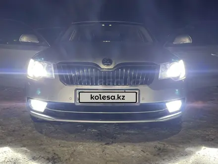 Skoda Superb 2014 года за 9 000 000 тг. в Уральск – фото 2