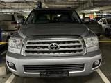 Toyota Sequoia 2017 годаfor33 500 000 тг. в Шымкент