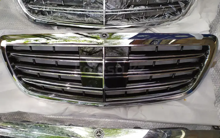 Решётка радиатора для Mercedes-Benz S-class w222 хром черная за 120 000 тг. в Алматы