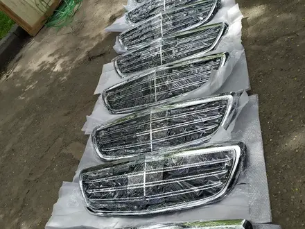 Решётка радиатора для Mercedes-Benz S-class w222 хром черная за 120 000 тг. в Алматы – фото 2