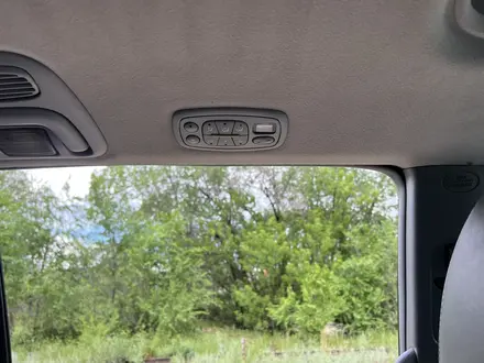 Toyota Sienna 2010 года за 10 000 000 тг. в Актобе – фото 27