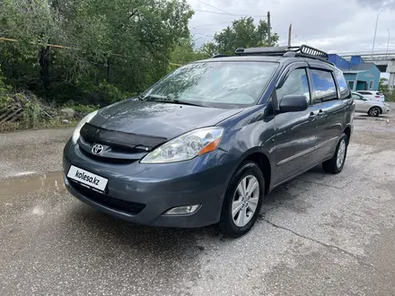 Toyota Sienna 2010 года за 10 000 000 тг. в Актобе – фото 2