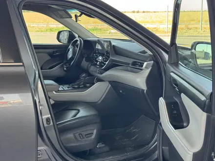 Toyota Highlander 2020 года за 18 500 000 тг. в Алматы – фото 6