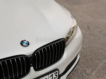 BMW 750 2017 года за 29 500 000 тг. в Алматы – фото 9