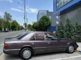 Mercedes-Benz E 220 1993 года за 1 850 000 тг. в Шымкент – фото 2
