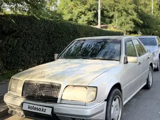 Mercedes-Benz E 320