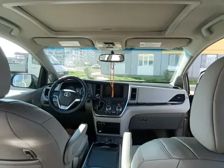 Toyota Sienna 2015 года за 16 200 000 тг. в Астана – фото 13