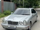 Mercedes-Benz E 320 1998 года за 3 100 000 тг. в Алматы – фото 3