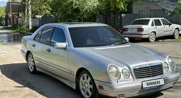 Mercedes-Benz E 320 1998 года за 3 100 000 тг. в Алматы