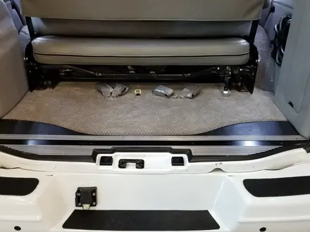 Chevrolet Express 2012 года за 35 000 000 тг. в Астана – фото 15