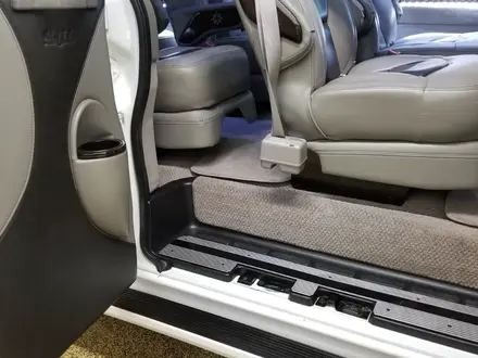 Chevrolet Express 2012 года за 35 000 000 тг. в Астана – фото 7
