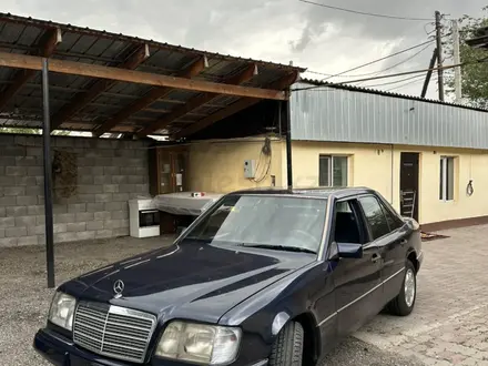 Mercedes-Benz E 280 1995 года за 3 500 000 тг. в Алматы – фото 2