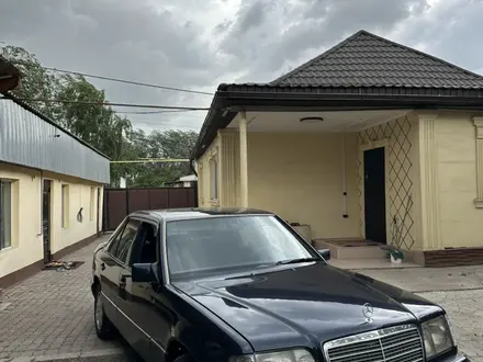 Mercedes-Benz E 280 1995 года за 3 500 000 тг. в Алматы – фото 3