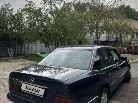 Mercedes-Benz E 280 1995 года за 3 500 000 тг. в Алматы – фото 5