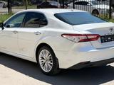 Toyota Camry 2019 годаүшін13 600 000 тг. в Алматы – фото 3