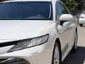 Toyota Camry 2019 года за 13 600 000 тг. в Алматы – фото 8