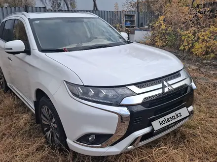 Mitsubishi Outlander 2022 года за 15 000 000 тг. в Уральск