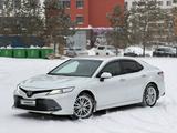 Toyota Camry 2019 года за 14 200 000 тг. в Астана