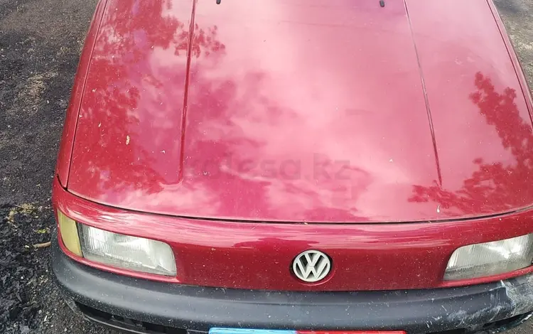 Volkswagen Passat 1993 годаүшін1 150 000 тг. в Караганда