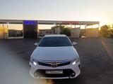 Toyota Camry 2015 года за 9 200 000 тг. в Шымкент – фото 5
