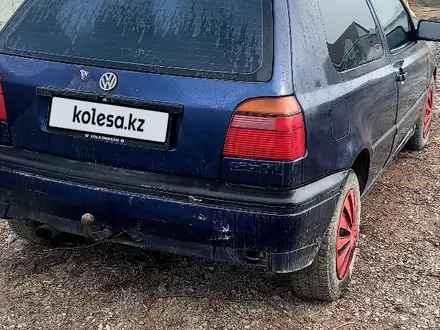 Volkswagen Golf 1995 года за 850 000 тг. в Алматы