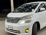 Toyota Vellfire 2011 года за 5 100 000 тг. в Атырау – фото 2