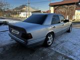 Mercedes-Benz E 280 1995 годаүшін4 200 000 тг. в Шымкент – фото 4